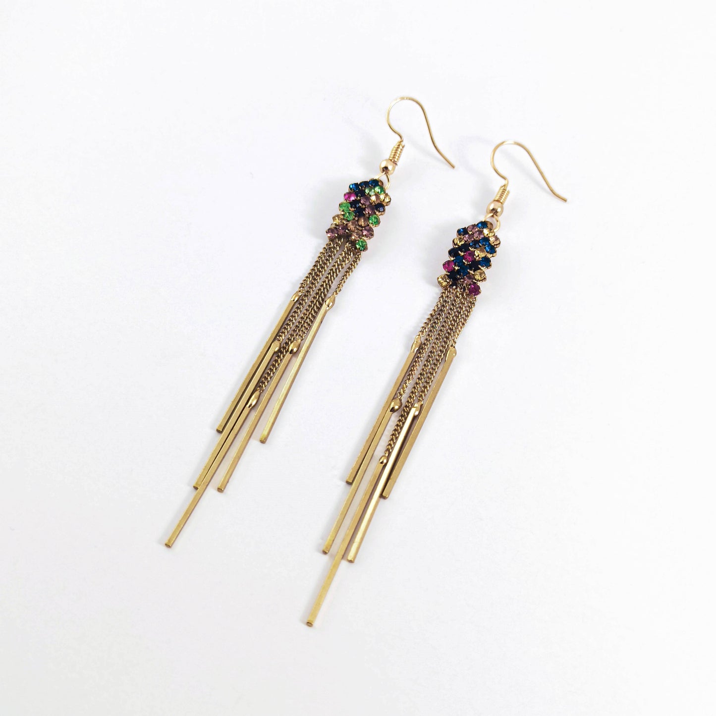 Boucles d'oreilles pendantes en or avec cristaux de zircon multicolores
