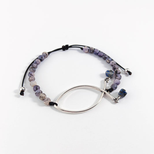 Poisson plaqué argent avec perles de néphrite