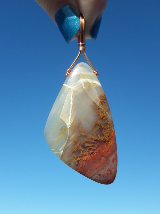 Pendentif enveloppé de fil d'agate mousse