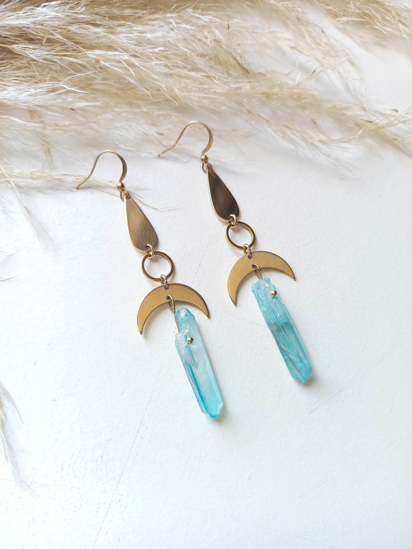 Boucles d'Oreilles Aura Quartz Lune Bleue